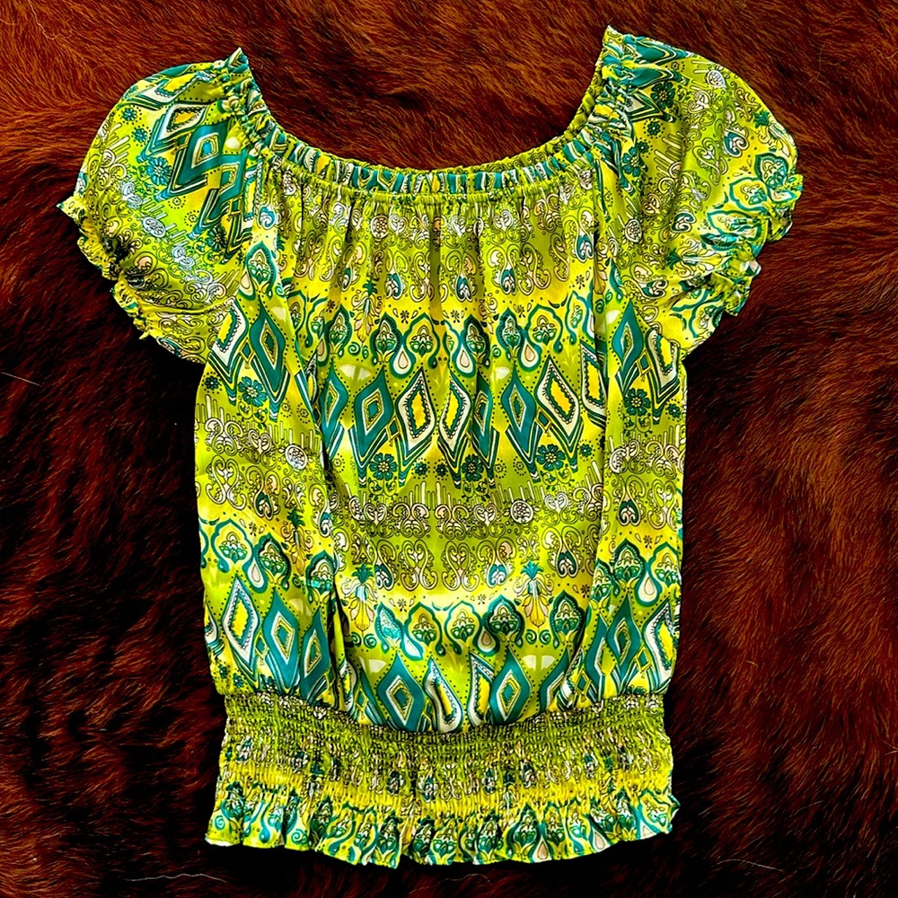 Women’s colorful top 100% polyester